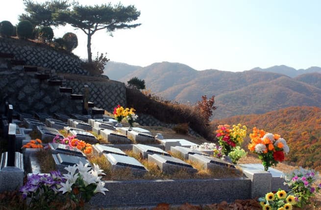 운경공원묘원