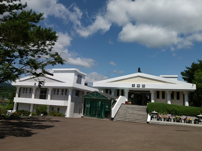 본향원(산청군공설묘지)